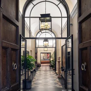 **** Hotel Adriano Rooftop Italia