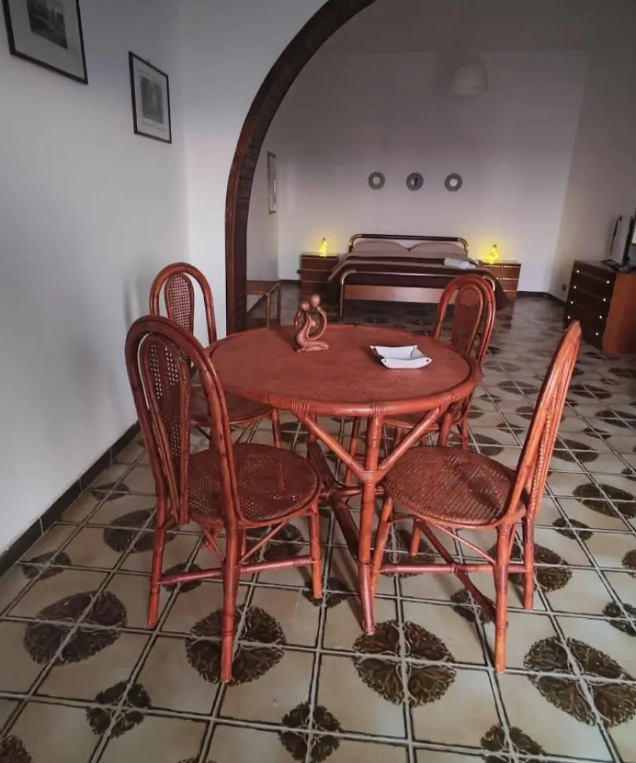 Bed and Breakfast Casa Di Mitri Carini 0*,  Italia